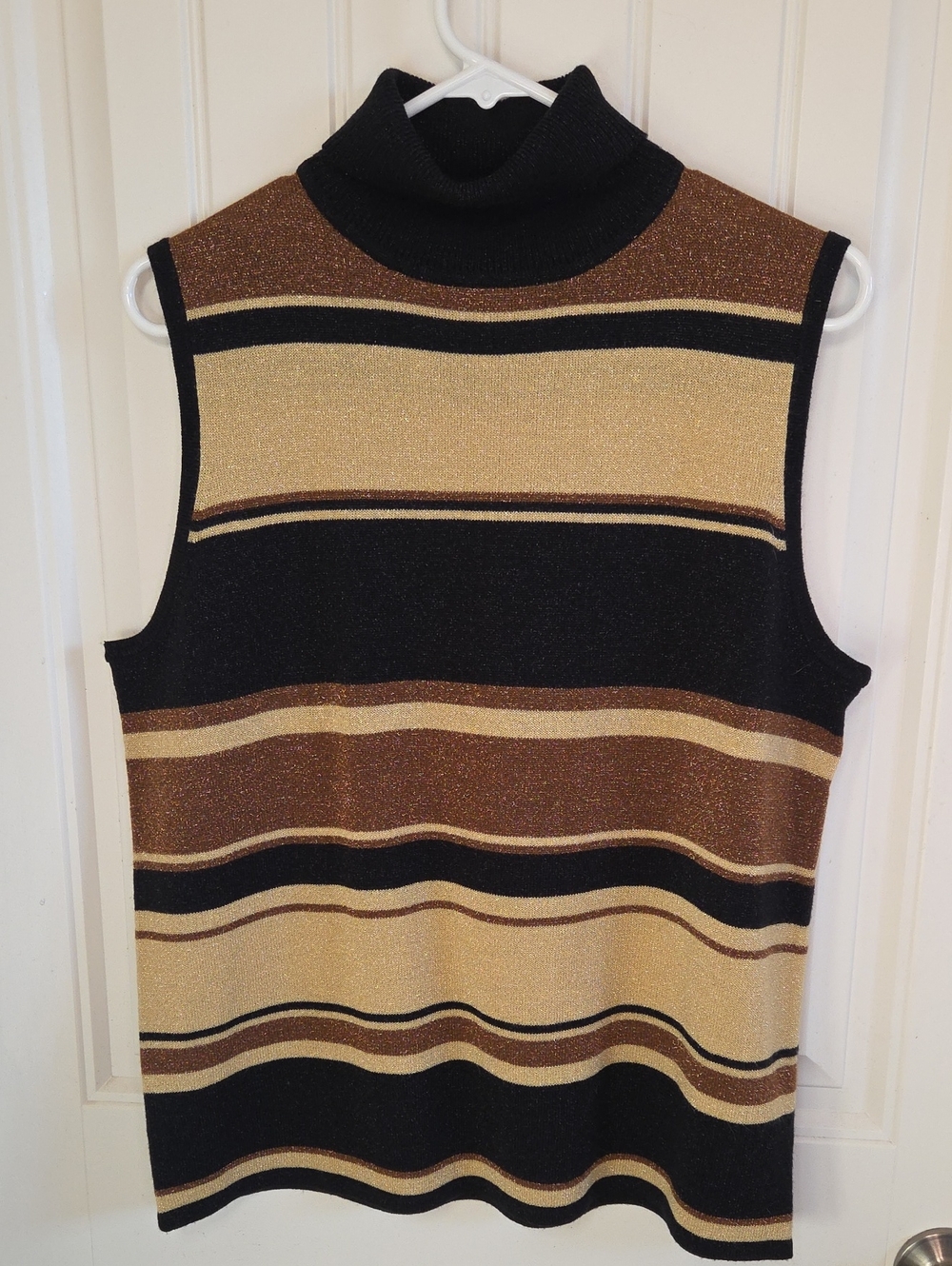 🤎🖤 Sparkly Brown, Tan And Black Striped Turtleneck Sleeveless Top
